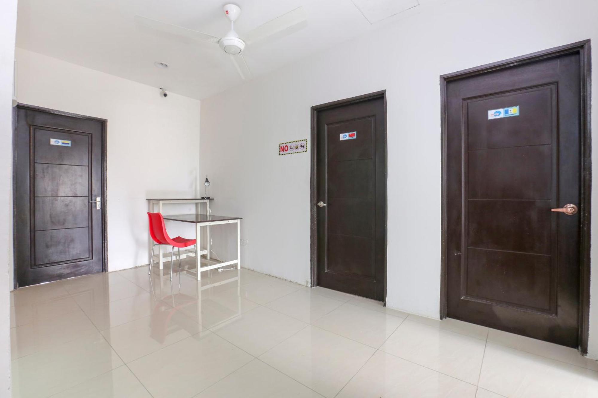 Oyo 90132 Come Inn Premium Куала-Тренгану Экстерьер фото
