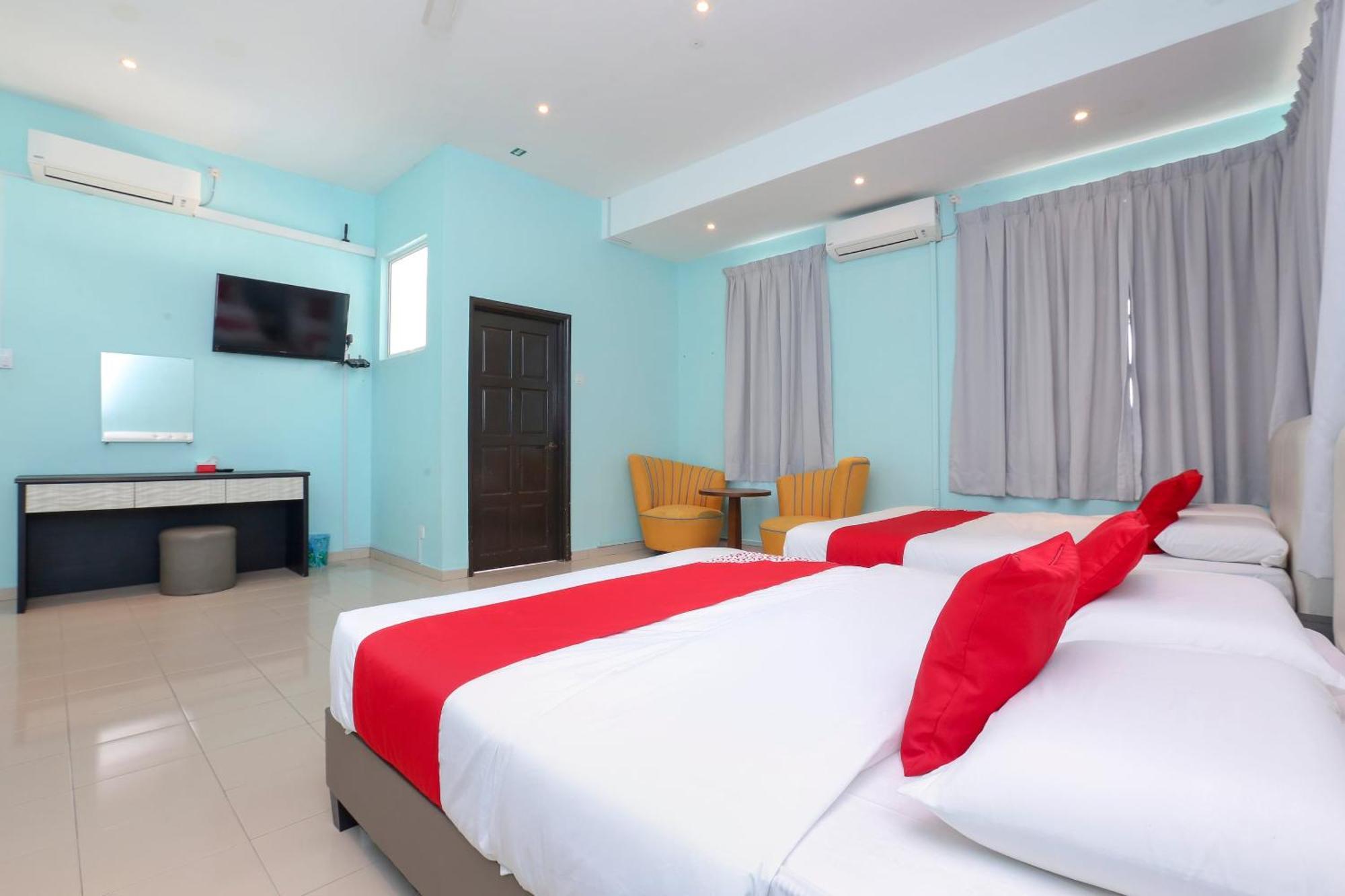 Oyo 90132 Come Inn Premium Куала-Тренгану Экстерьер фото